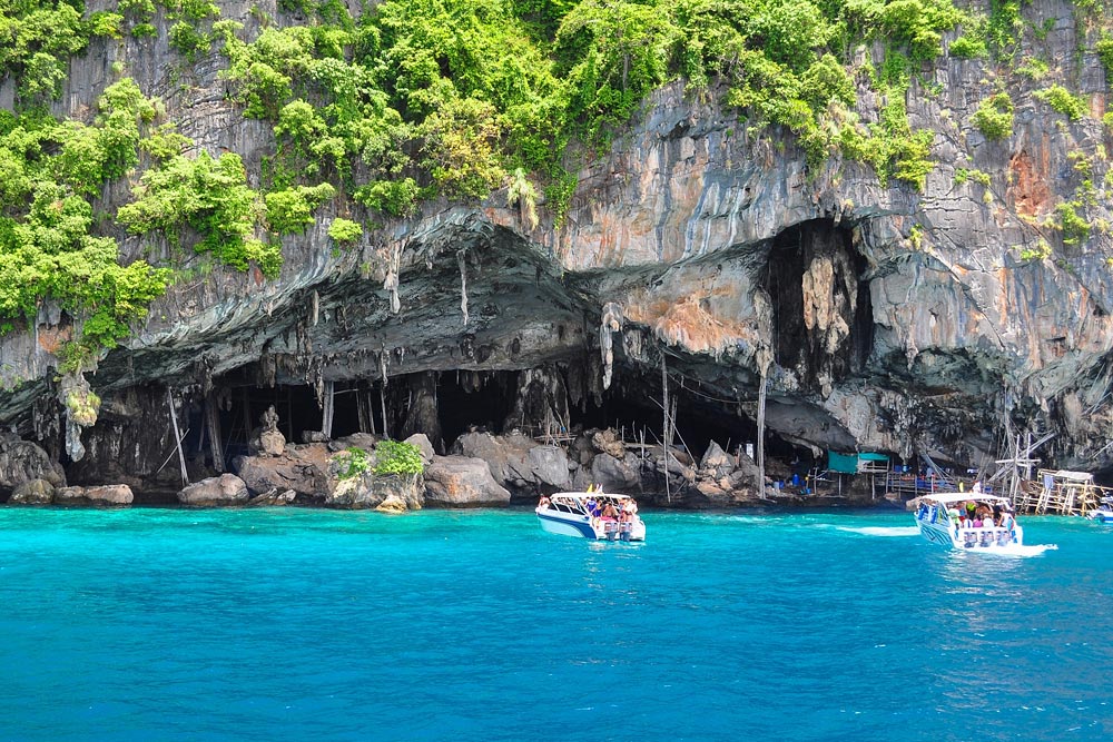 ทัวร์เกาะพีพี เกาะไม้ไผ่ โดยเรือเร็วสปีดโบ๊ท