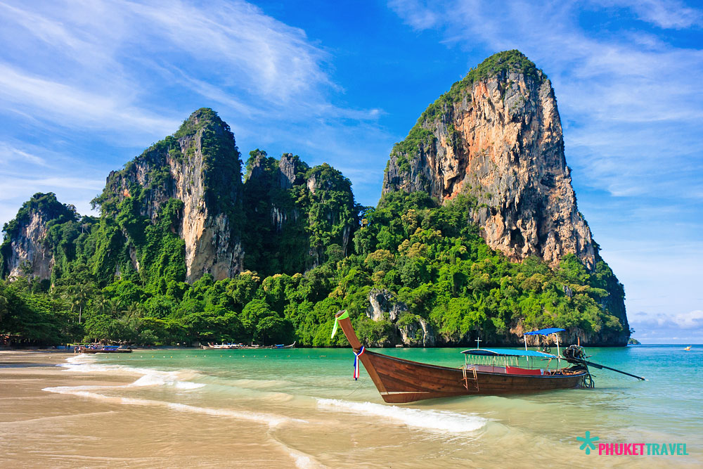 ทัวร์เกาะพีพี เที่ยวทะเลแหวก หาดไร่เลย์และเกาะไม้ไผ่ โดยเรือเร็วสปีดโบ๊ท