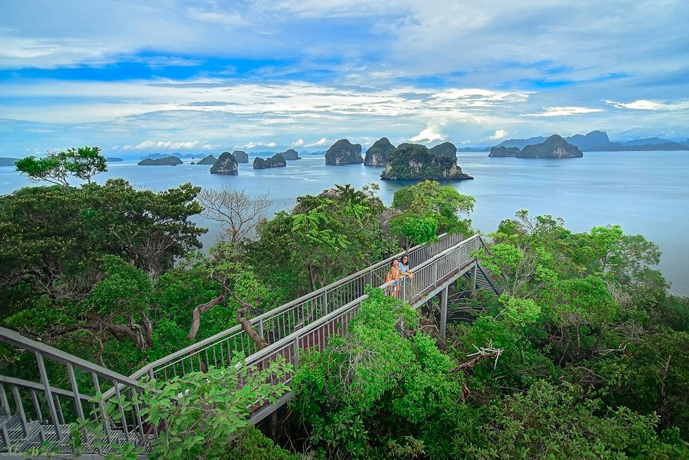 เช่าเหมาลำเรือยอร์ช เรือใบคาตามาราน กระบี่
