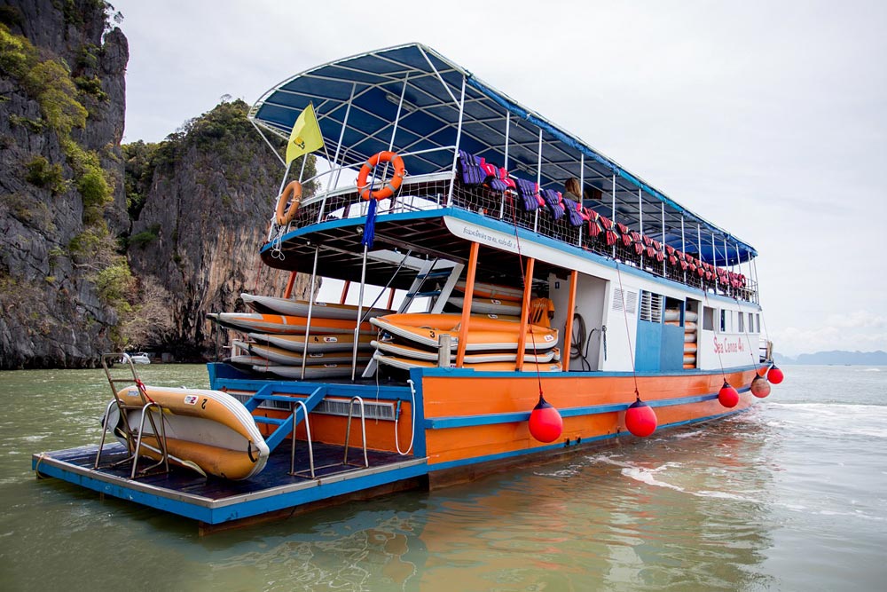 ทัวร์อ่าวพังงา + พายแคนู โดยเรือใหญ่