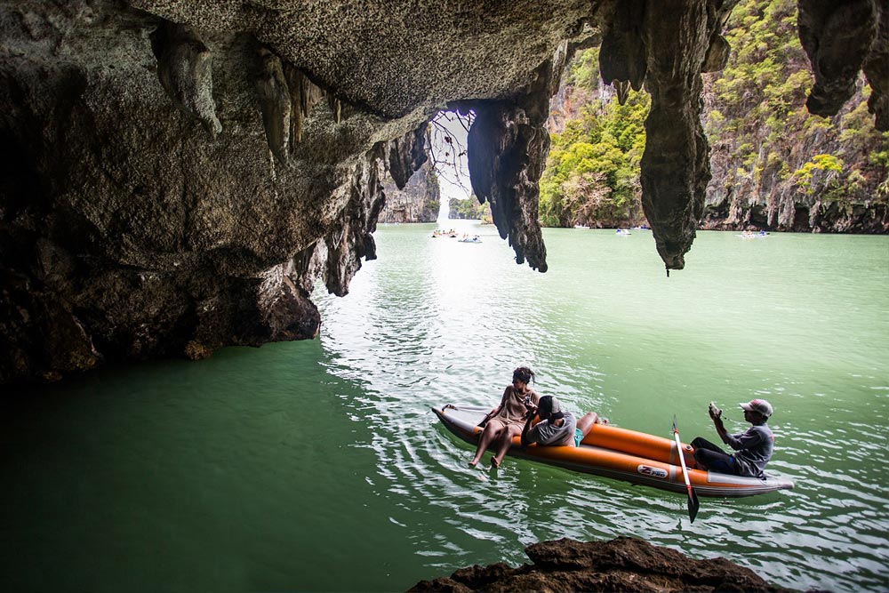 ทัวร์อ่าวพังงา + พายแคนู โดยเรือใหญ่