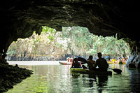 ทัวร์อ่าวพังงา + พายแคนู โดยเรือใหญ่