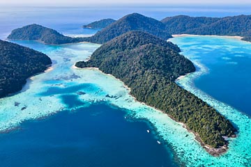 ทัวร์หมู่เกาะสุรินทร์โดยเรือเร็ว
