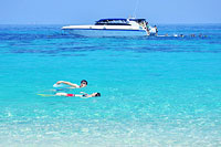 ทัวร์เกาะไม้ท่อนโดยเรือเร็วสปีดโบ๊ทกับ Love Andaman