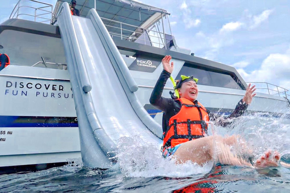 ล่องเรือยอร์ช Power Catamaran ทัวร์เกาะพีพี อ่าวมาหยา เกาะไม้ท่อน