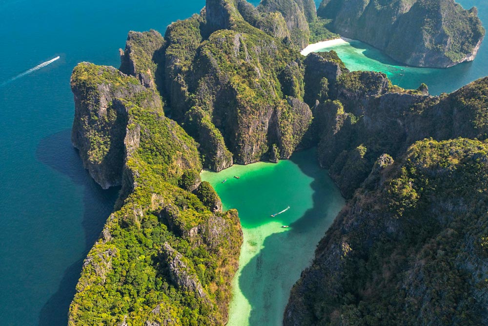 ล่องเรือยอร์ช Power Catamaran ทัวร์เกาะพีพี อ่าวมาหยา เกาะไม้ท่อน