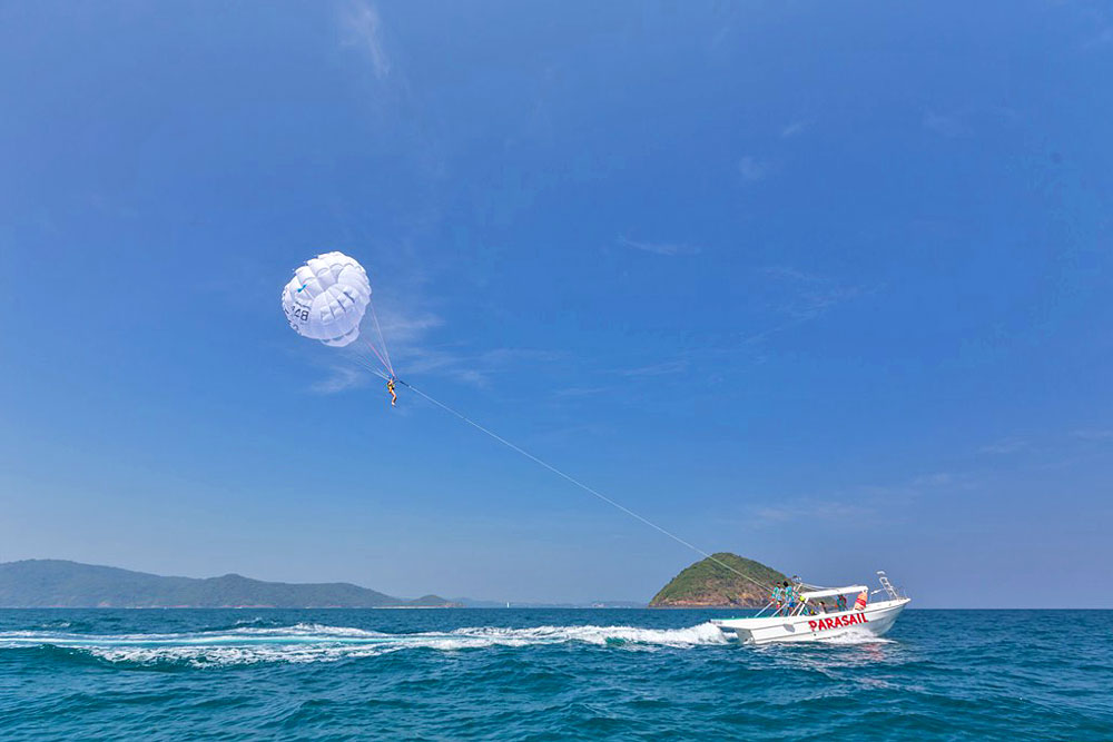 ทัวร์บานาน่า บีช เกาะเฮด้วยเรือเร็วสปีดโบ๊ท
