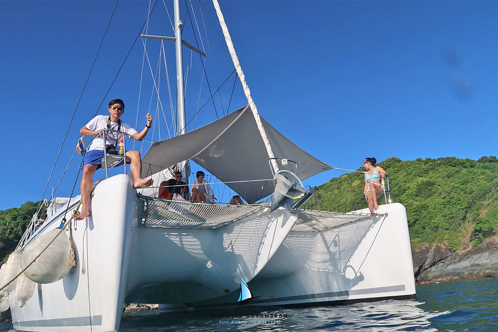 ทัวร์ล่องเรือใบเกาะไม้ท่อนและอ่าวยนกับ Discover Catamaran