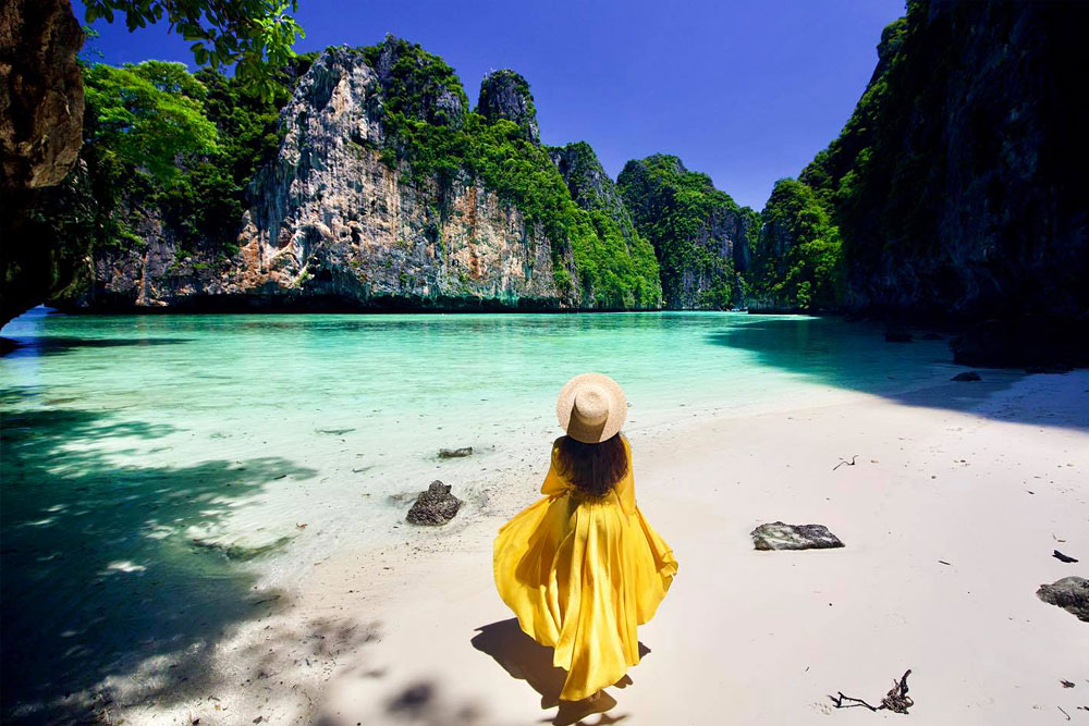 ทัวร์เกาะพีพี มาหยา เกาะไผ่ โดยเรือเร็วสปีดโบ๊ท