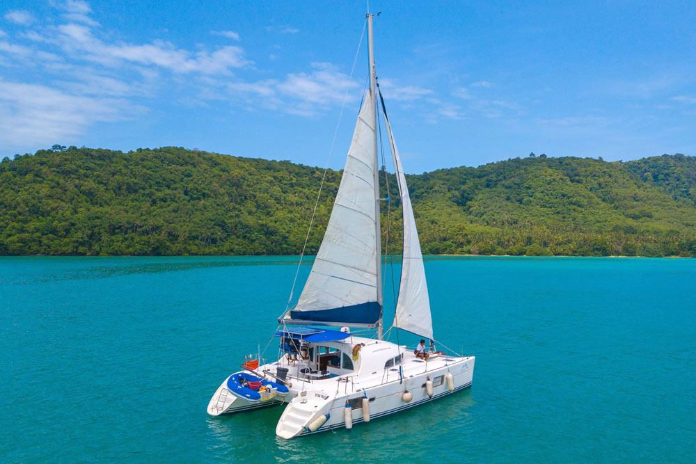 ทัวร์ล่องเรือใบคาตามารานแหลมพรหมเทพ ซันเซ็ท จิบไวน์