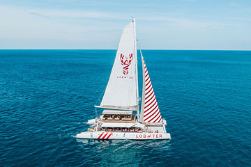 ทัวร์ล่องเรือยอร์ช Lobster Yacht ภูเก็ต