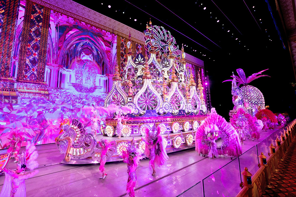 คาร์นิวัลเมจิก ภูเก็ต Carnvial Magic Phuket