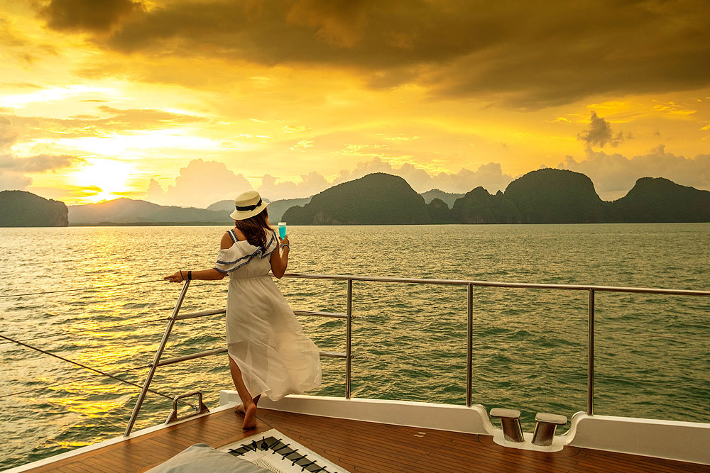 ทัวร์ล่องเรือยอร์ชหรู Seanery ชมอ่าวพังงา