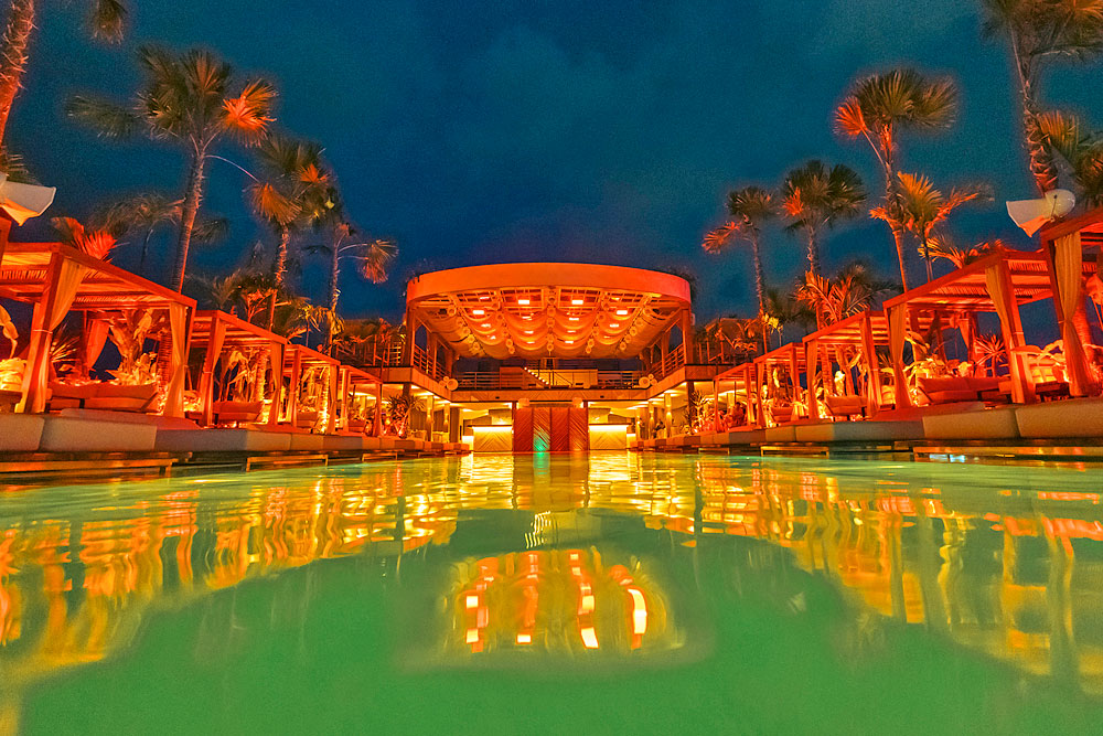 ตั๋วโยนาบีชคลับ ภูเก็ต Yona Beach Club Phuket