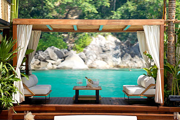 ที่นั่งแบบ Maxi Cabana