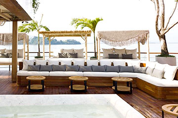 ที่นั่งแบบ Pool Sofa