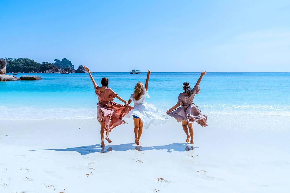 ทัวร์เกาะนาคินโย (Boulder Island) กับ Love Andaman