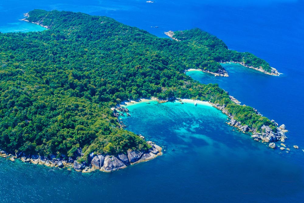 ทัวร์เกาะนาคินโย (Boulder Island) กับ Love Andaman